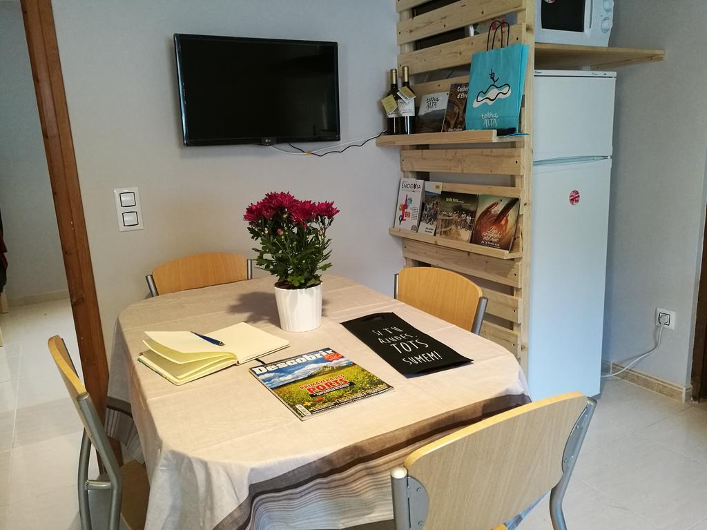 Apartaments Els Temporers Corbera Exteriör bild