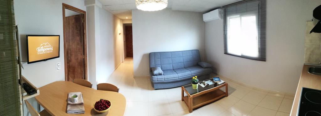 Apartaments Els Temporers Corbera Exteriör bild