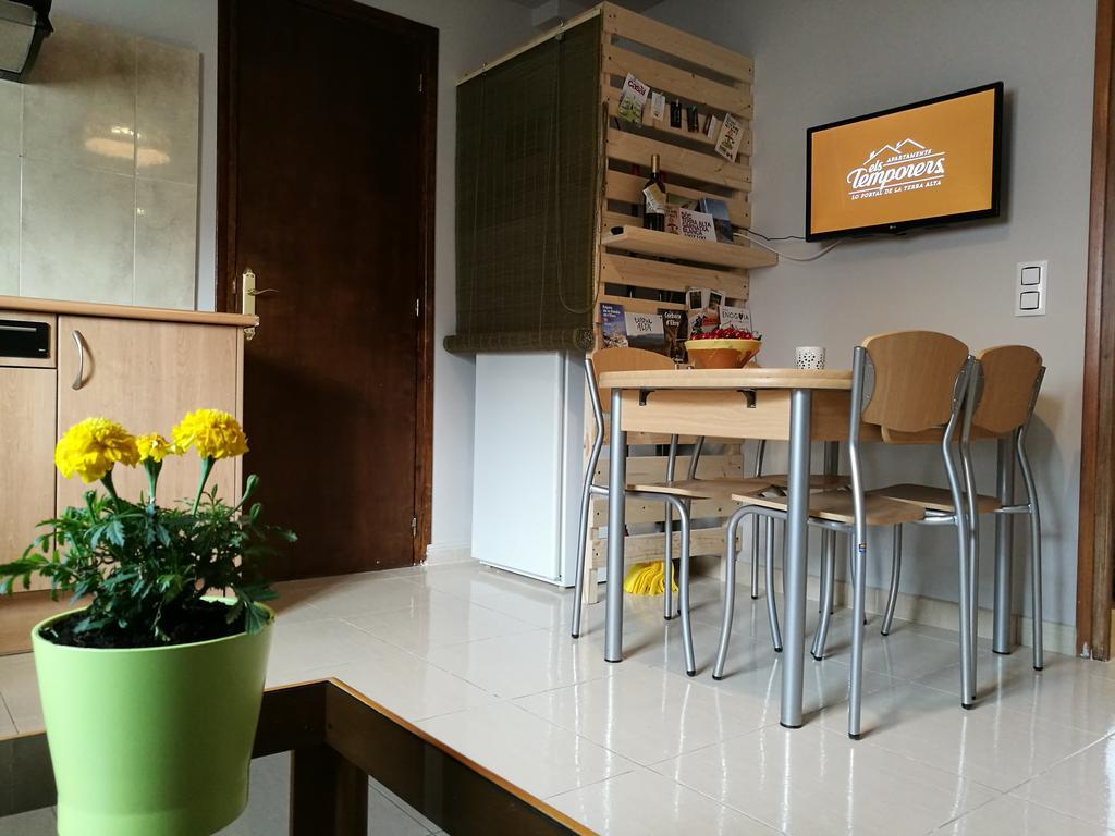 Apartaments Els Temporers Corbera Exteriör bild